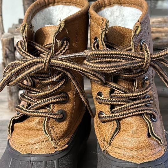 EUC! BLUE SUEDE SHOES HUEY TODDLER FLEECE LINED LACE UP DUCK BOOTS - Picture 13 of 13